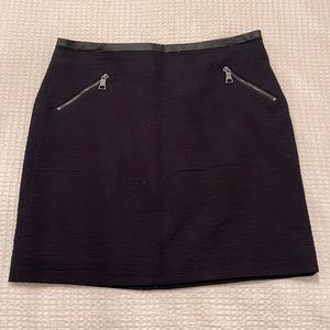 Banana Republic mini quilted skirt